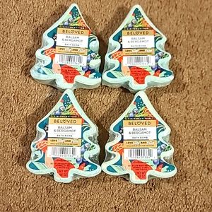 Beloved balsam & bergamot bath bomb